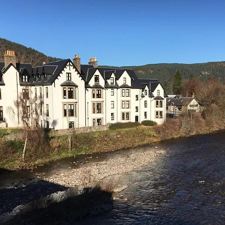 Lovely 2 Bedroom Apt In Ballater On The River Dee Exterior photo