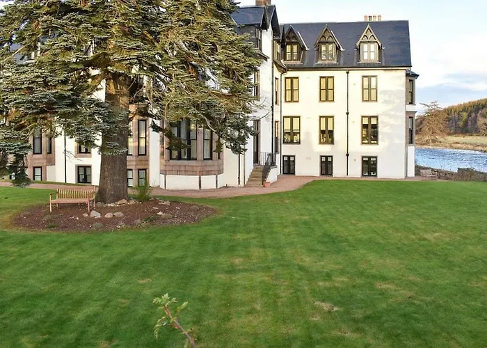 Lovely 2 Bedroom Apt In Ballater On The River Dee