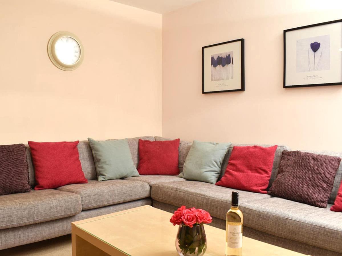 Apartment Lovely 2 Bedroom In On The River Dee