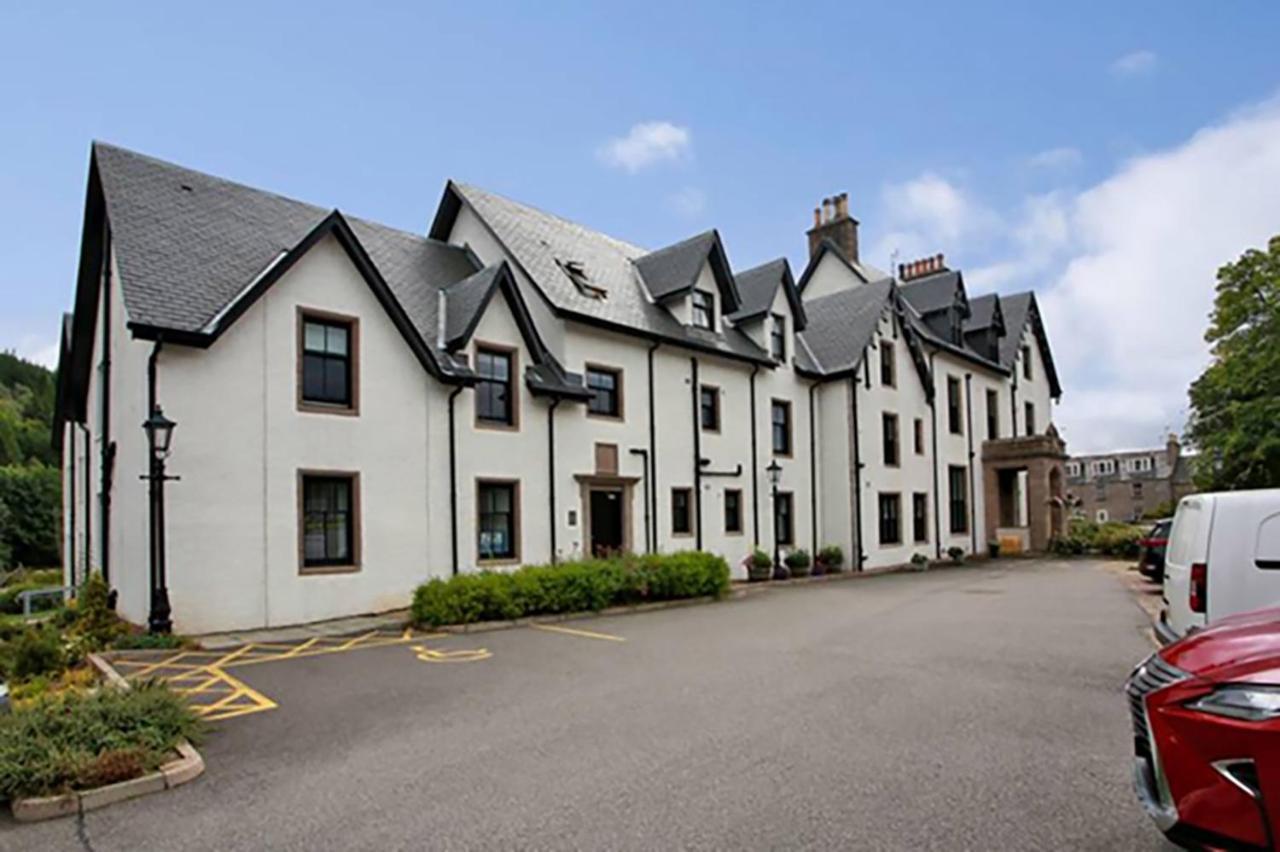 Lovely 2 Bedroom In On The River Dee * Ballater